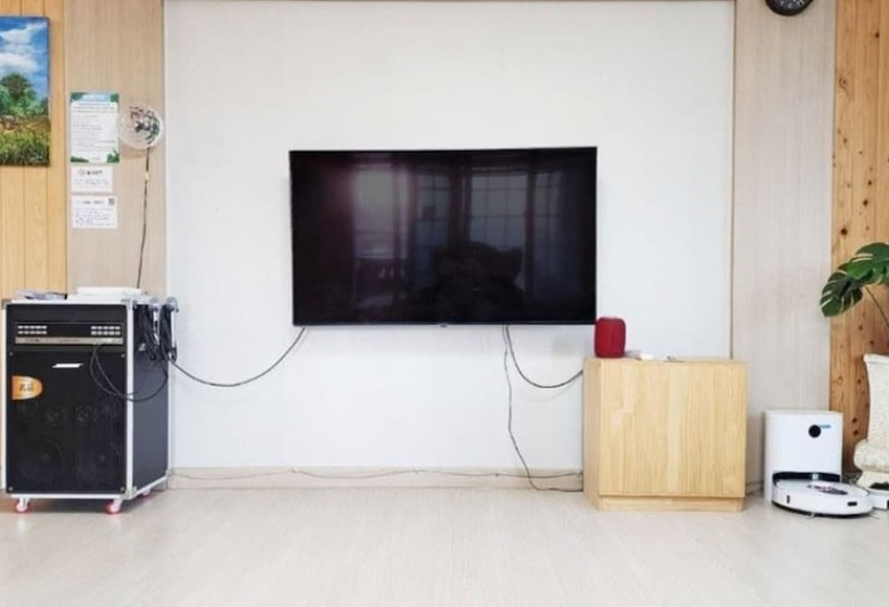 Отель Eulwangri Q House Pension