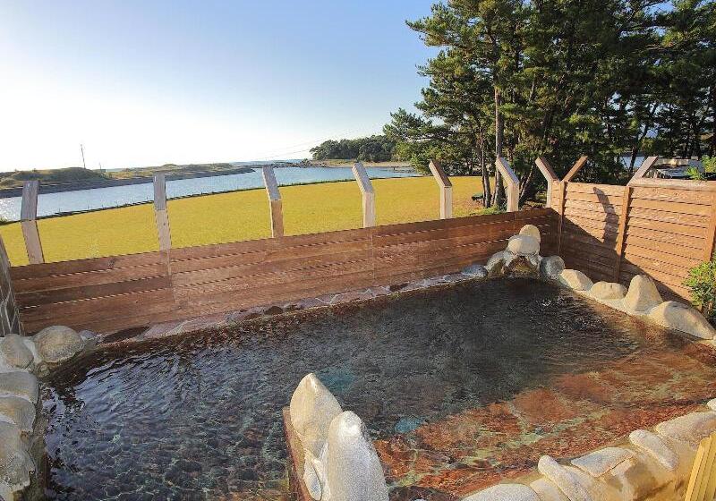 בית מלון כפרי Fukiagehama Field