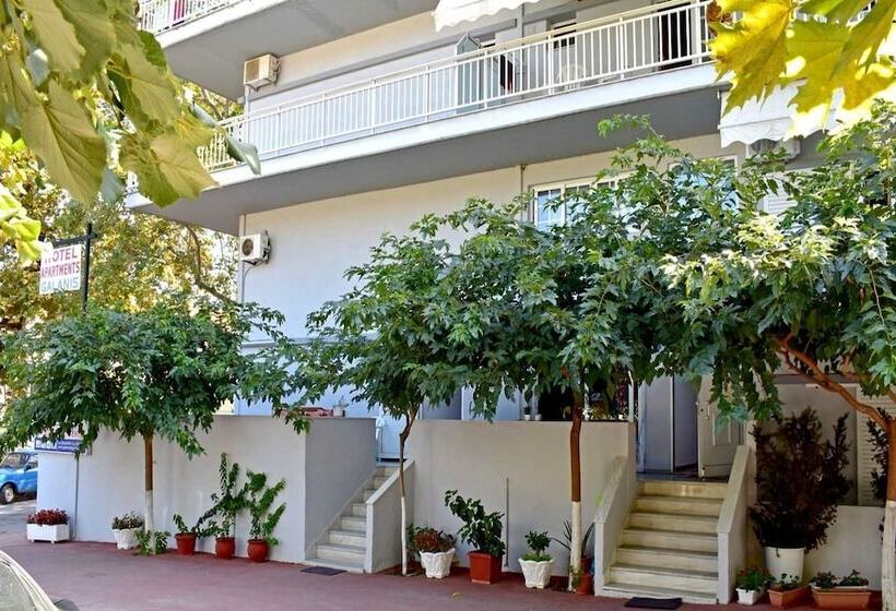 호텔 Galanis Studios And Apartments