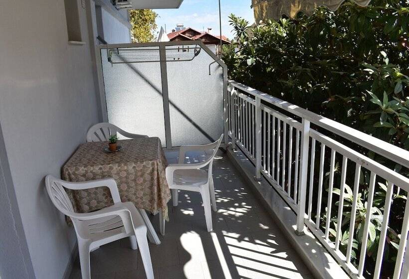 호텔 Galanis Studios And Apartments