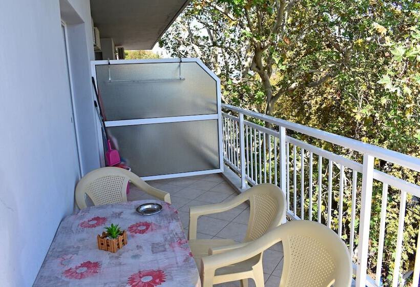 호텔 Galanis Studios And Apartments