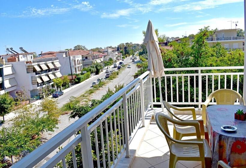 호텔 Galanis Studios And Apartments