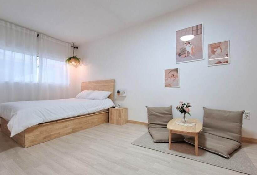 Hotel Geumsan Painting Pension