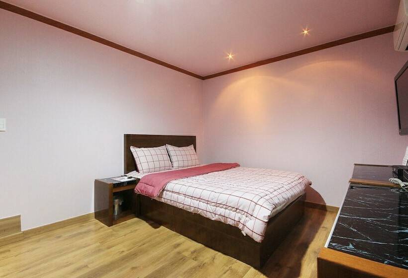 Отель Gimje Sun