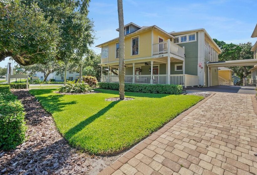 בית מלון כפרי Golden Magnolia Marina Resort