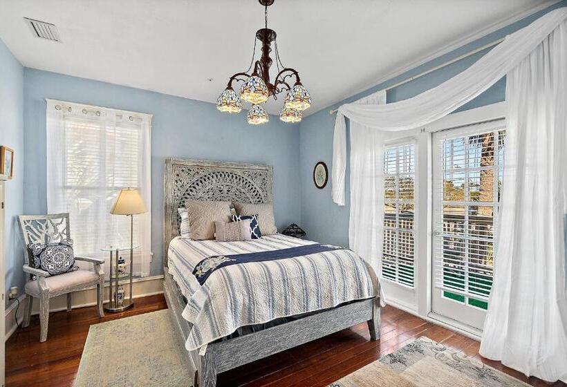 בית מלון כפרי Golden Magnolia Marina Resort