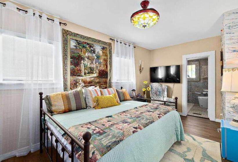 בית מלון כפרי Golden Magnolia Marina Resort