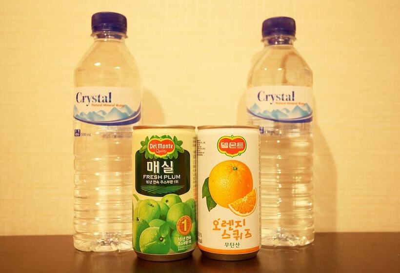 هتل Goyang Everville