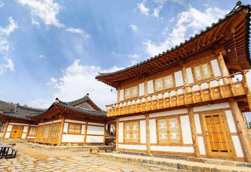 Отель Iksan Geummagwan Pension