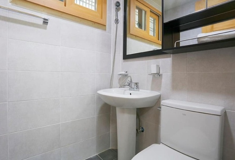 Отель Iksan Geummagwan Pension