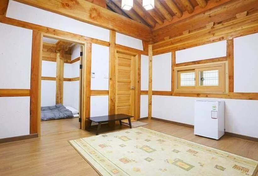 Отель Iksan Geummagwan Pension