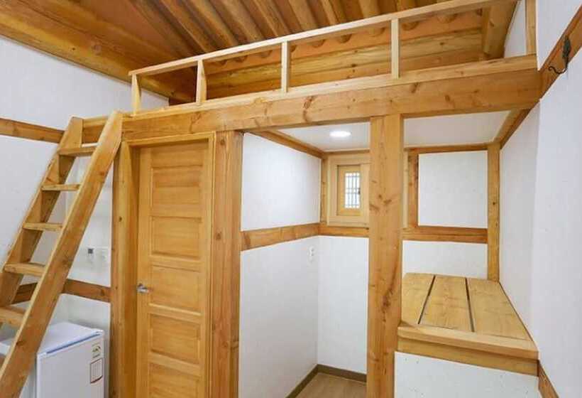 Отель Iksan Geummagwan Pension