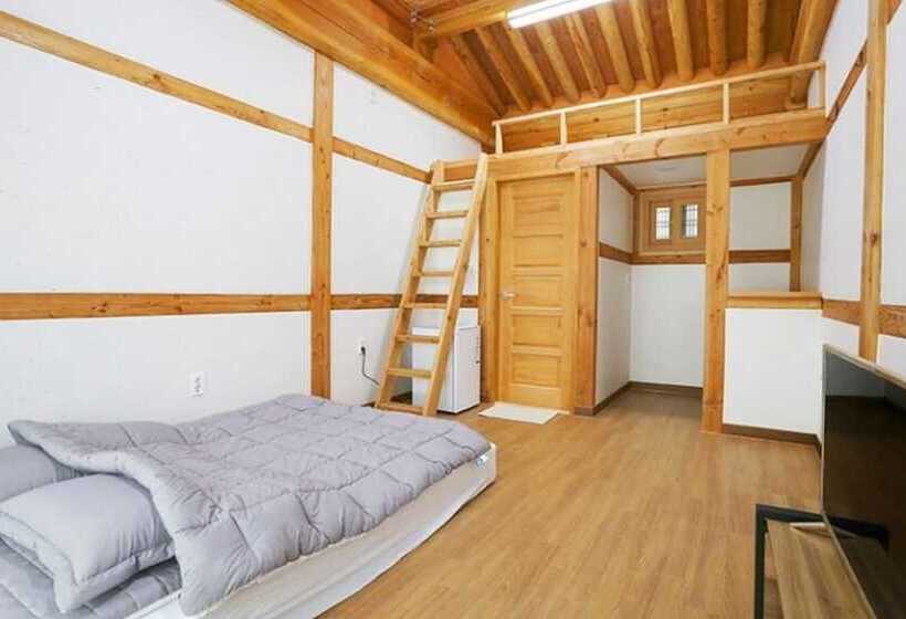 Отель Iksan Geummagwan Pension