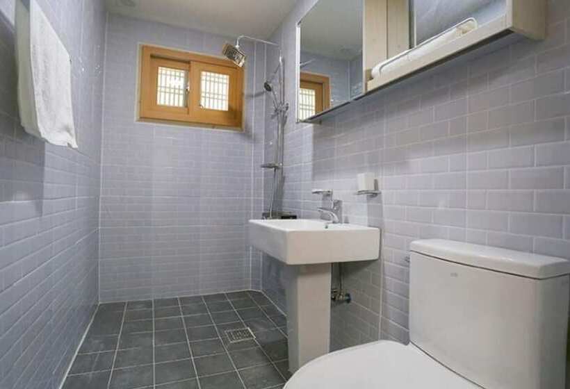 Отель Iksan Geummagwan Pension