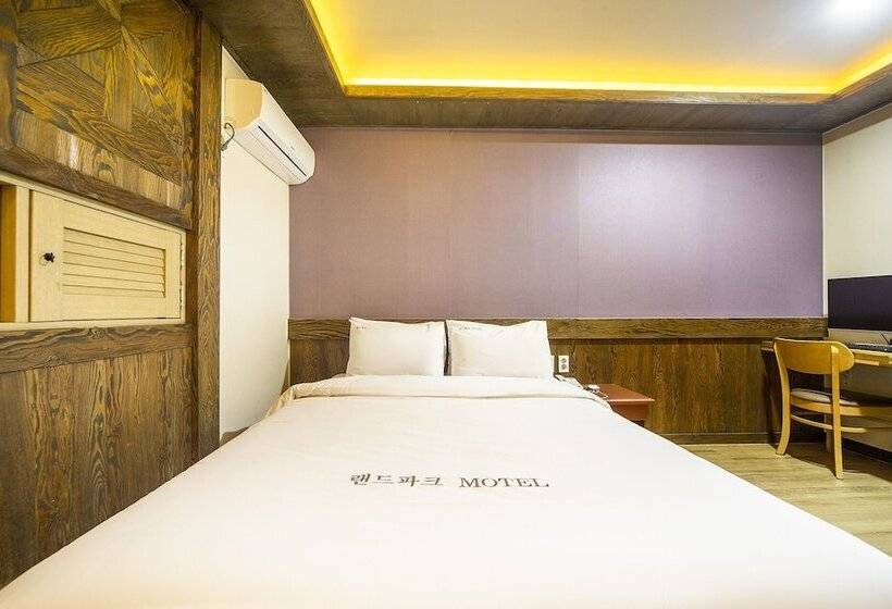 Отель Iksan Landpark