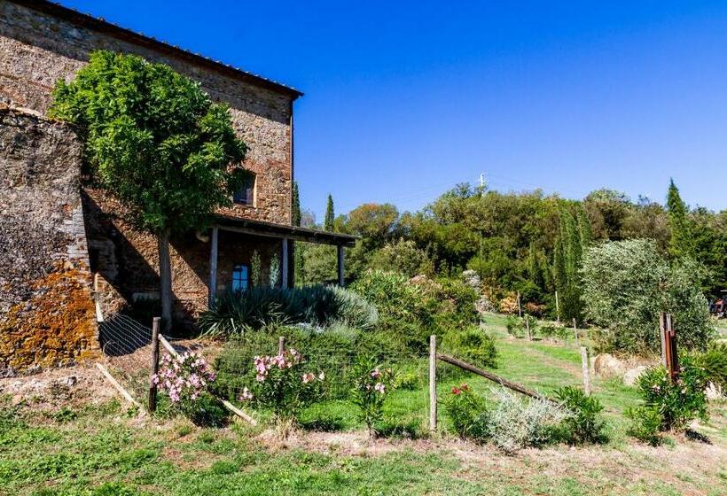 فندق La Cisterna