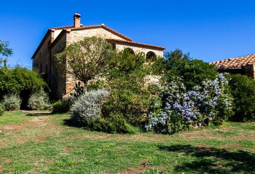 فندق La Cisterna