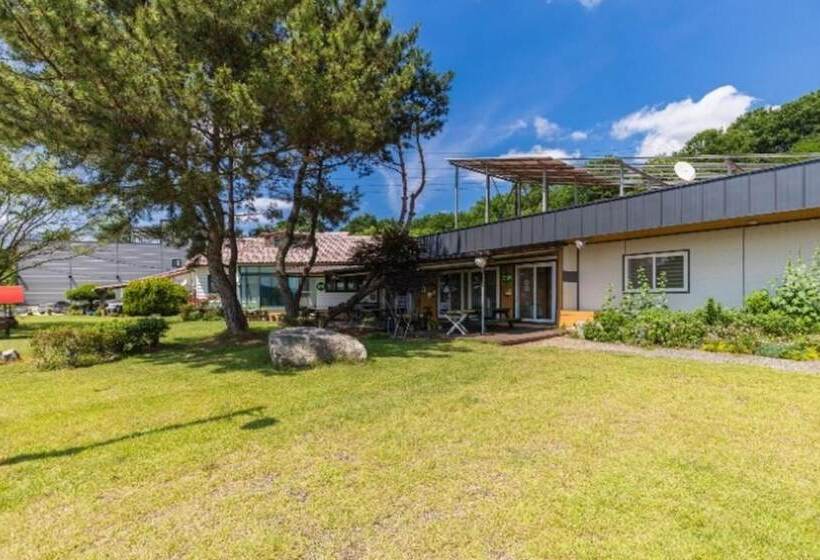 בית מלון כפרי Nonsan Gyebaek Shuimtoe Camping Pension