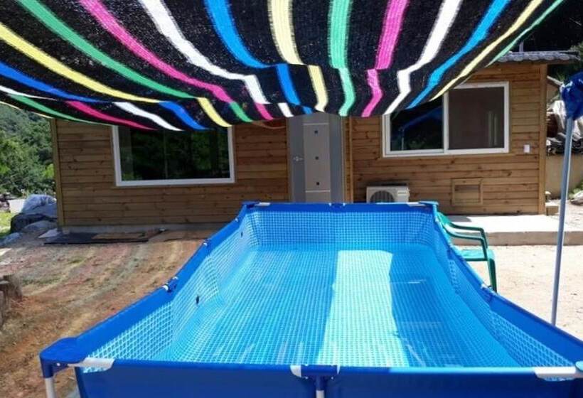 호텔 Okcheon Kkotgureumchaeullu Pension