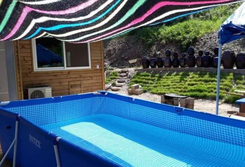 호텔 Okcheon Kkotgureumchaeullu Pension