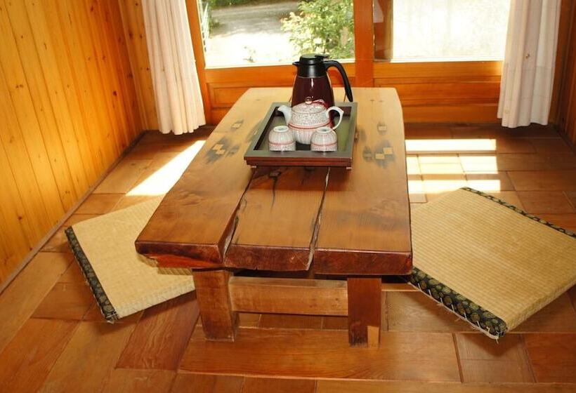 هتل Old Five Guesthouse