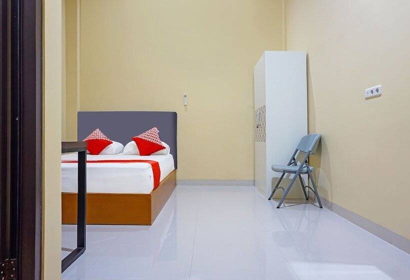 ホテル Oyo 91668 Homestay Anitha Syariah Makassar