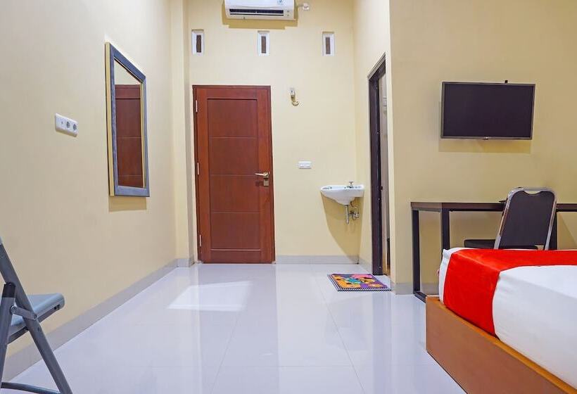 호텔 Oyo 91668 Homestay Anitha Syariah Makassar