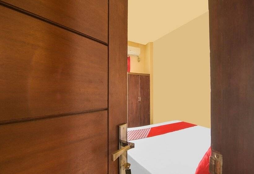 Отель Oyo 91755 Priska Kost Dan Homestay