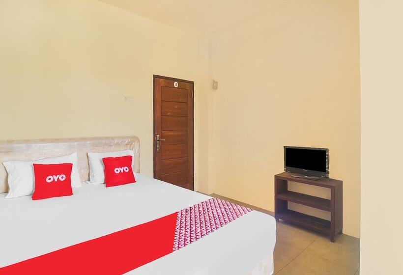 Отель Oyo 91755 Priska Kost Dan Homestay