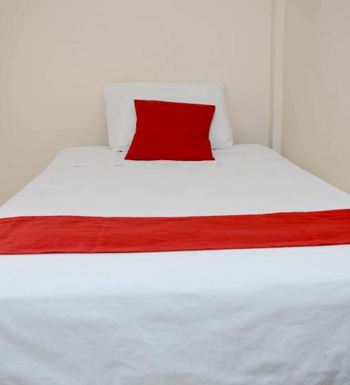 호텔 Rosa Del Alba