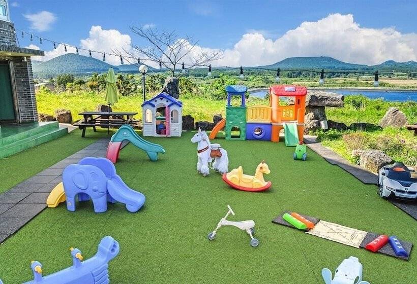 فندق Seogwipo Sangsangnamu Kiz Pension