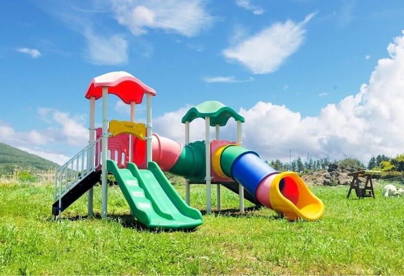 فندق Seogwipo Sangsangnamu Kiz Pension