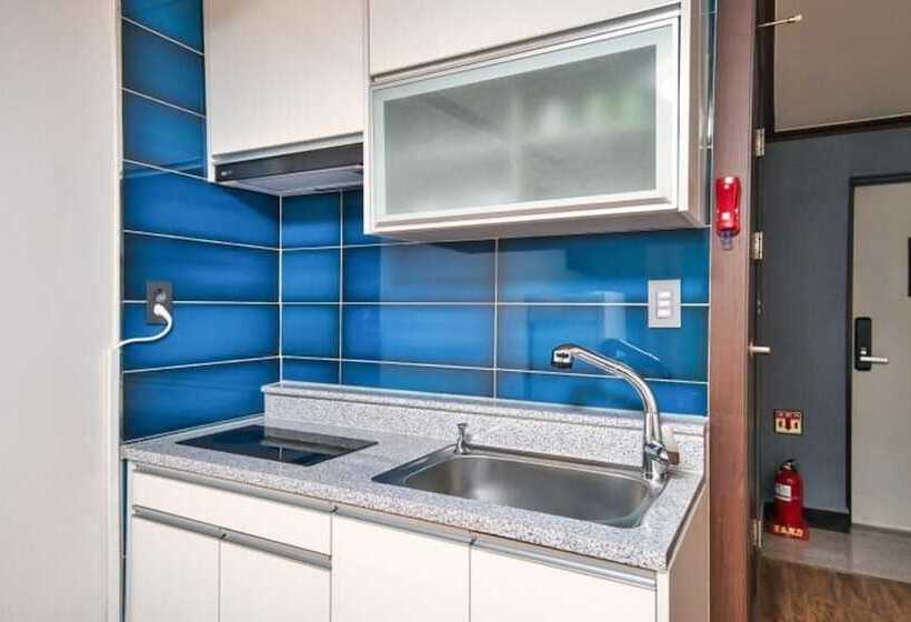 Отель Sokcho Scsantorini Pension