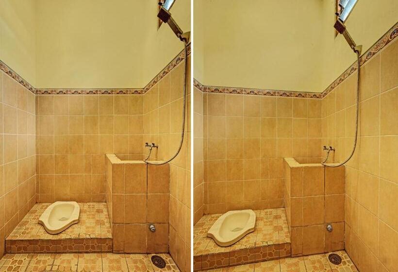 ホテル Spot On 91677 Citra Dewi 3