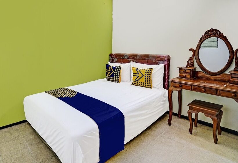 فندق Spot On 91716 Kost Yy Syariah