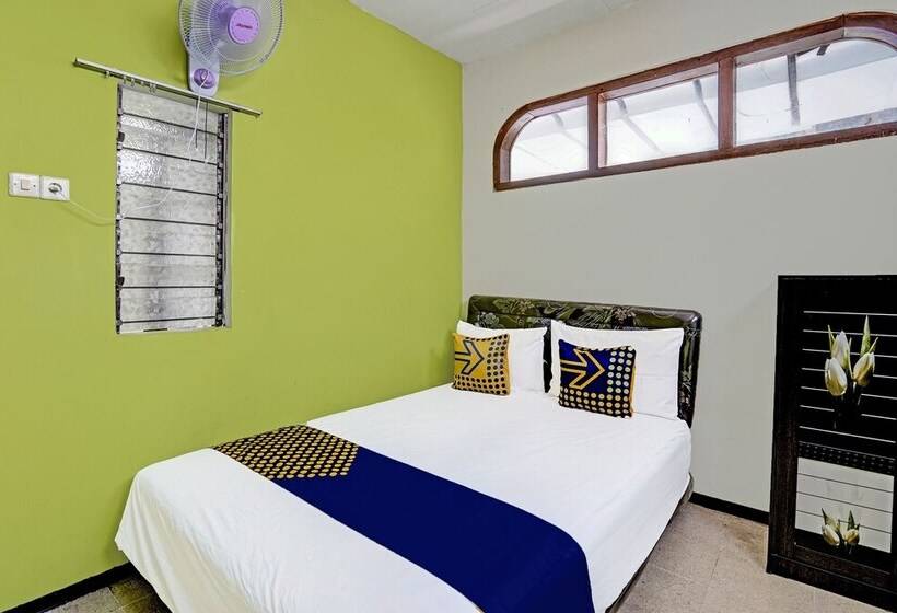 فندق Spot On 91716 Kost Yy Syariah