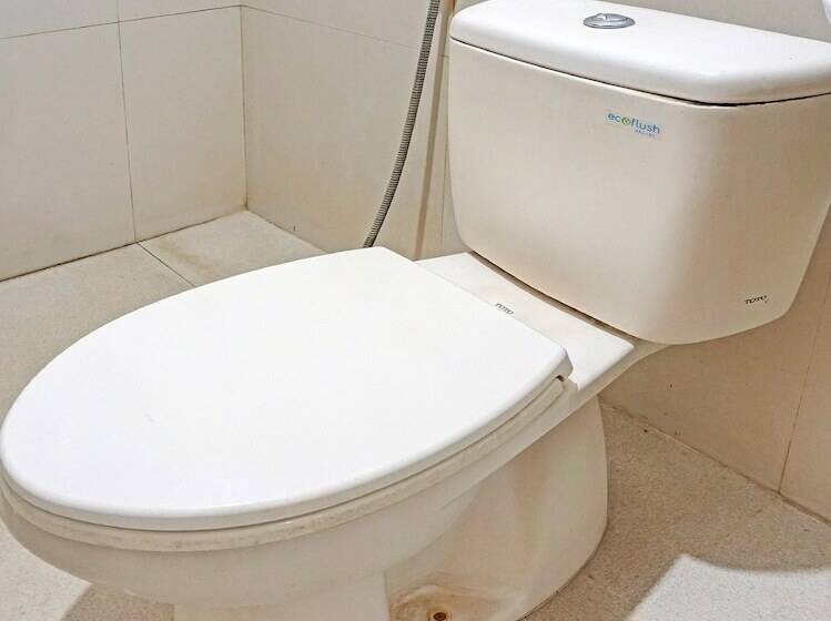 호텔 Alif House Syariah Redpartner Near Taman Dayu Pandaan