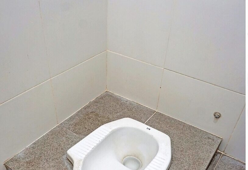 호텔 Alif House Syariah Redpartner Near Taman Dayu Pandaan