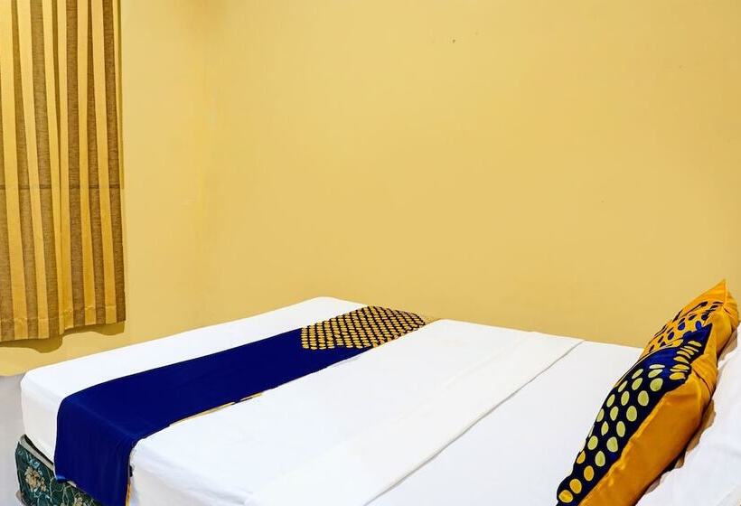 호텔 Alif House Syariah Redpartner Near Taman Dayu Pandaan