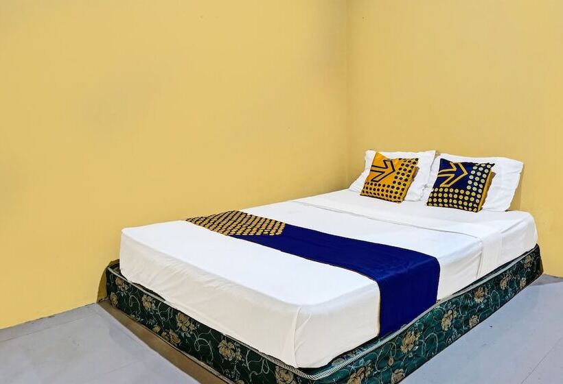 호텔 Alif House Syariah Redpartner Near Taman Dayu Pandaan