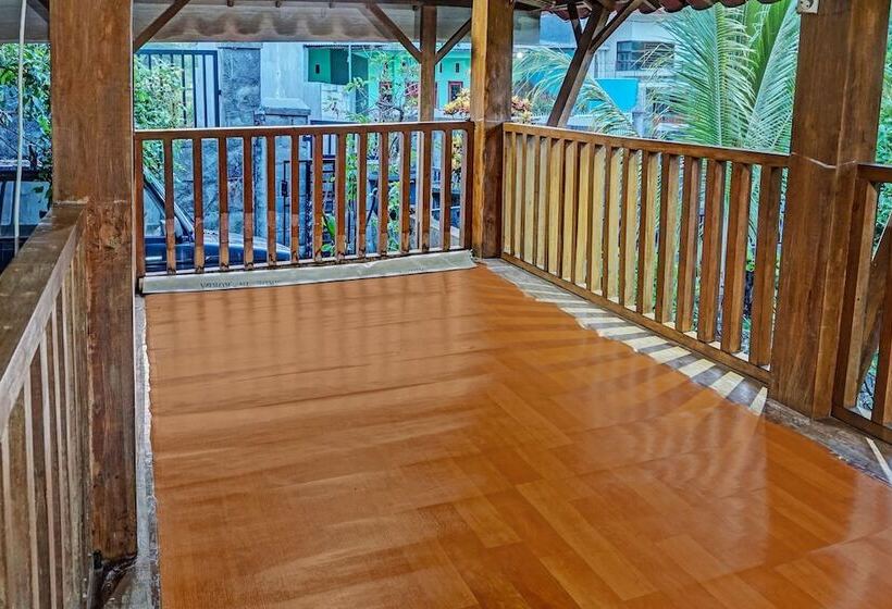 호텔 Alif House Syariah Redpartner Near Taman Dayu Pandaan