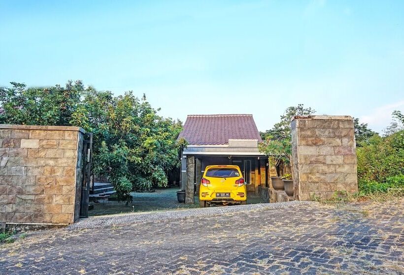 호텔 Alif House Syariah Redpartner Near Taman Dayu Pandaan