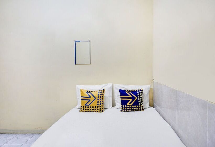 בית מלון כפרי Spot On 91774 Kost Nusantara Sidoarjo