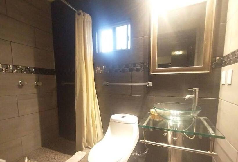 בית מלון כפרי Suites Royal