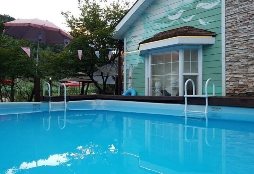בית מלון כפרי Yangpyeong Cezanne Gallery Pension
