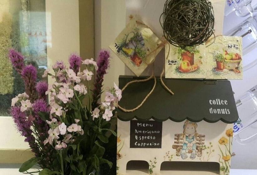 בית מלון כפרי Yangpyeong Cezanne Gallery Pension