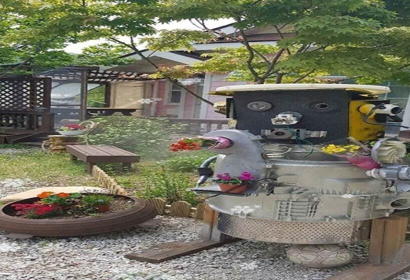 בית מלון כפרי Yangpyeong Cezanne Gallery Pension