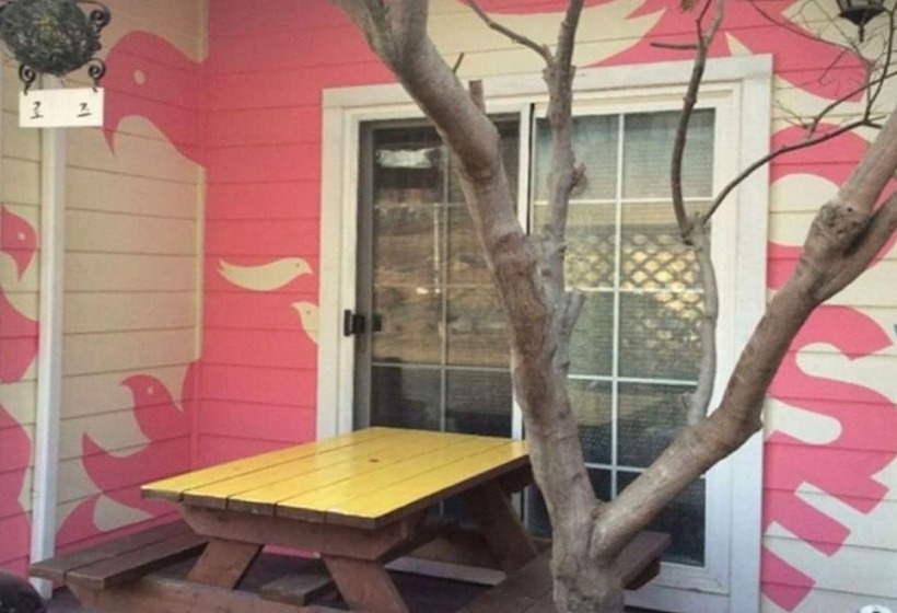 בית מלון כפרי Yangpyeong Cezanne Gallery Pension