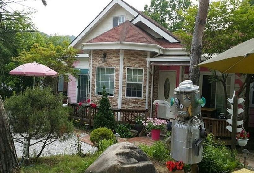 בית מלון כפרי Yangpyeong Cezanne Gallery Pension