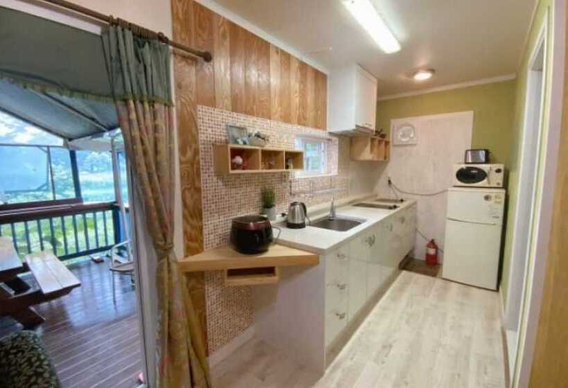 בית מלון כפרי Yangpyeong Cezanne Gallery Pension